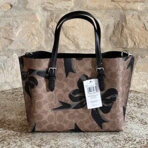❤️ Coach Gallery Zip top Tote Bag Signature Canvas Bow Print Purse
